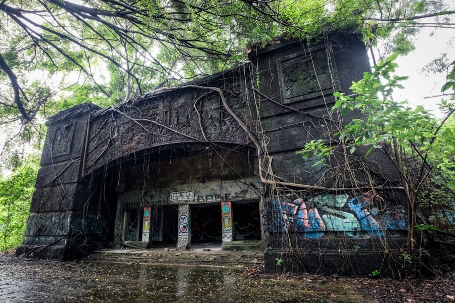 Taman Festival Ruins