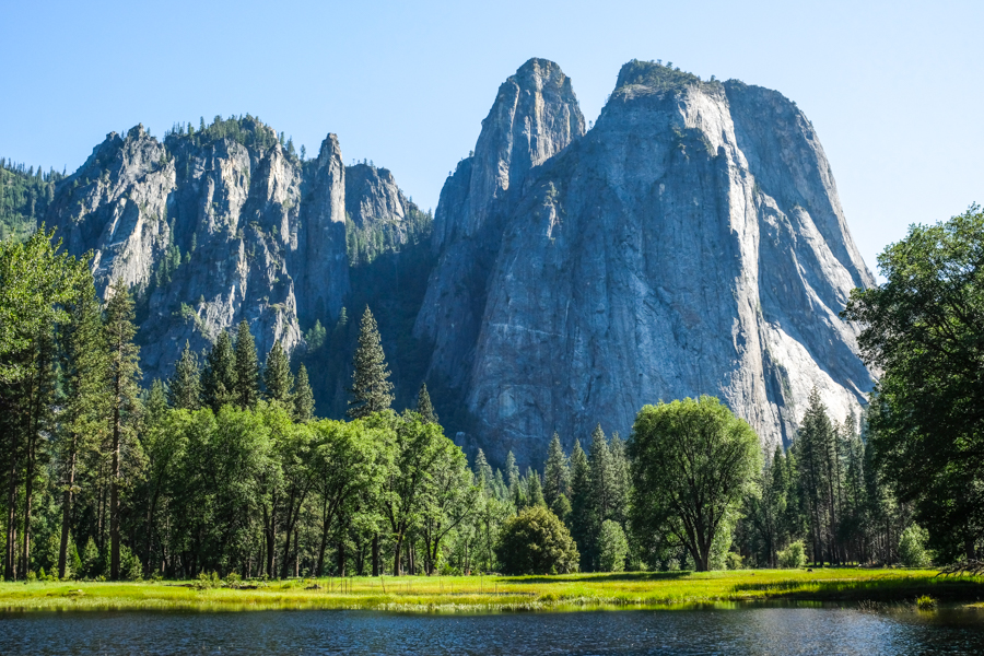 Cathedral Rocks Viewpoint Yosemite National Park One Day Itinerary