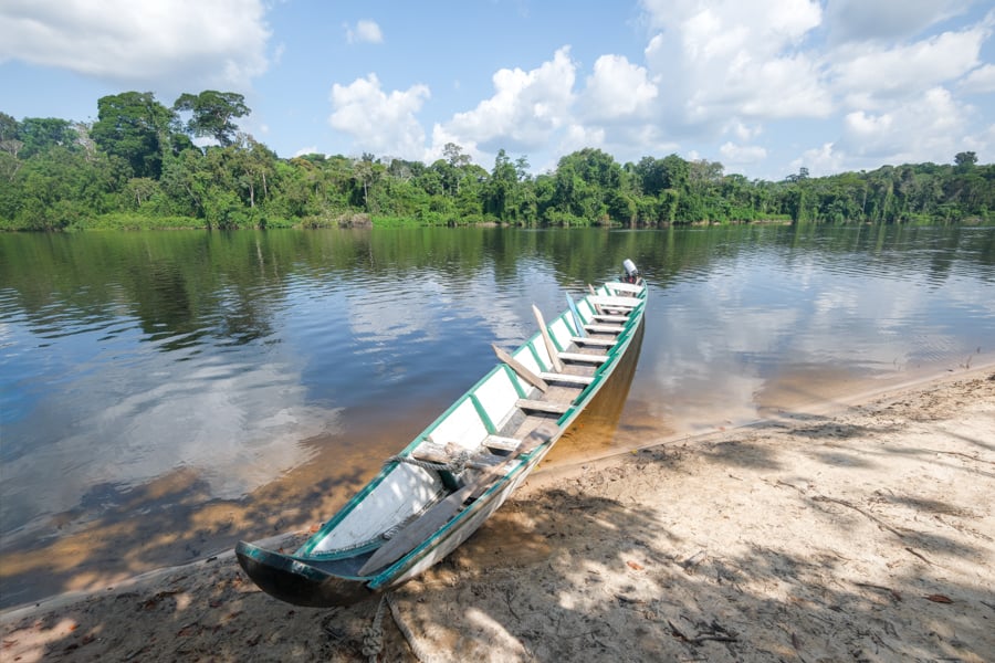 River bank near the Palumeu lodge